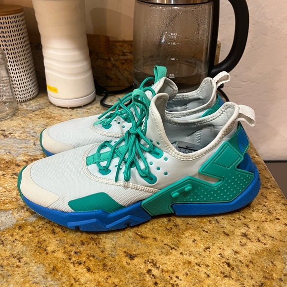 Nike Air Huarache Drift 'Barely Green' size 9 - Picture 3 of 9